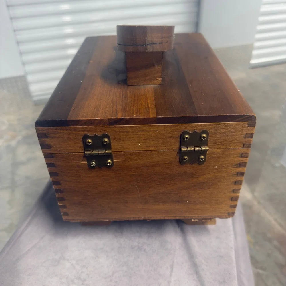 Vintage KIWI Hand‎ Crafted Shoe Valet Wooden Shine Box Dovetail Footrest Caddy